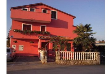 Croaţia Privát Vrvari, Exteriorul